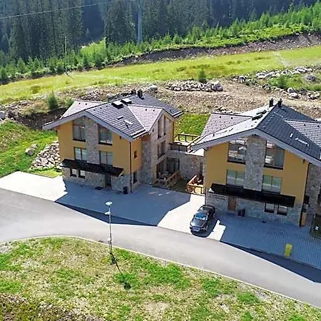 Chalety Jasna Bor 公寓式酒店 迪马诺卡多林纳